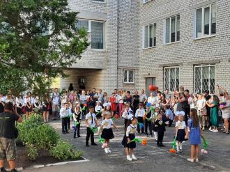 /Files/images/1_veresnya_ta_turzlt/118731438_2725042054489341_3328407825555137674_n.jpg